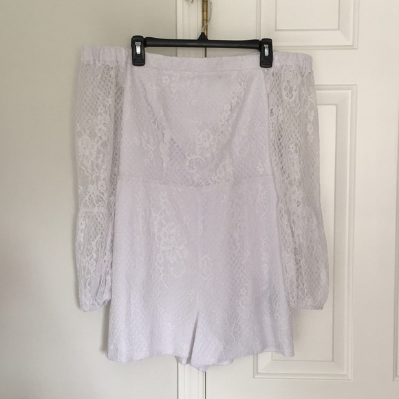 Guess - White Lace Off The Shoulder Romper - Picture 7 of 8